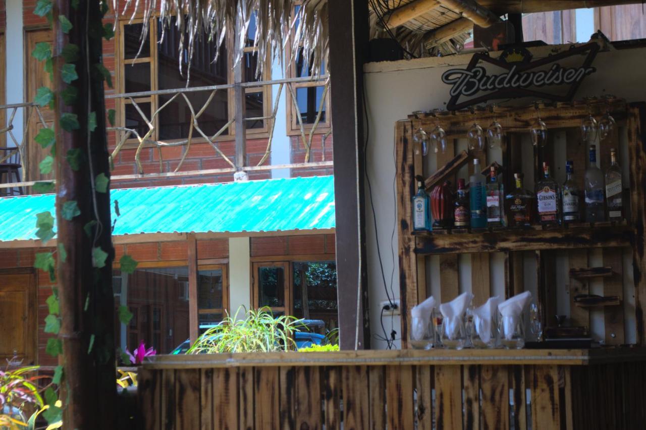 Hostal Tierra Y Mar Montañita Εξωτερικό φωτογραφία