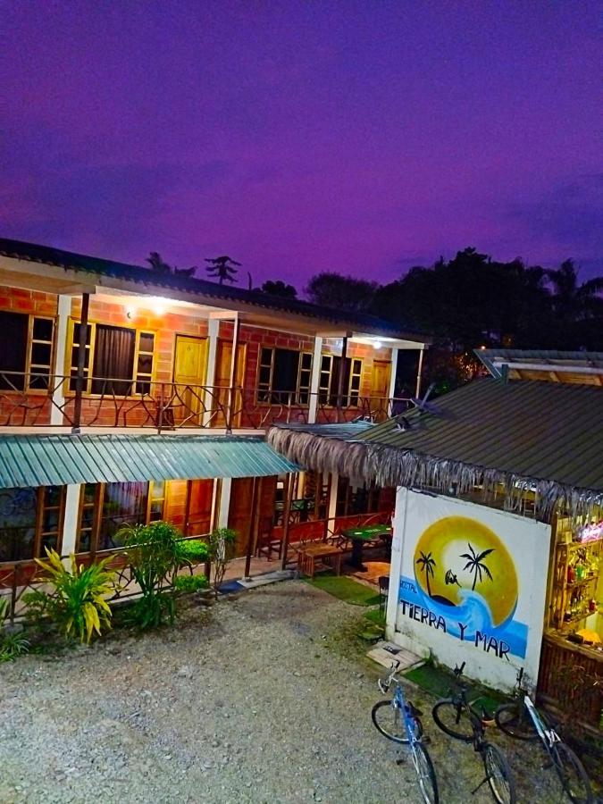 Hostal Tierra Y Mar Montañita Εξωτερικό φωτογραφία